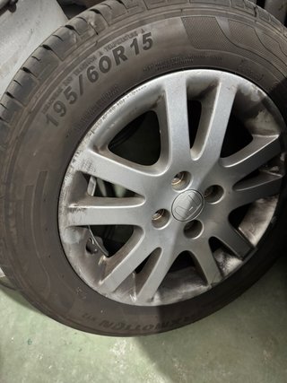Llantas Honda Civic EP2 Originales con Neumático