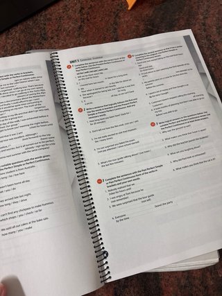 Libro y workbook ingles 2ndo bachillerato
