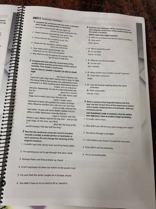 Libro y workbook ingles 2ndo bachillerato