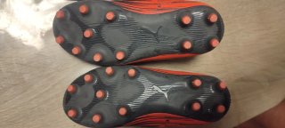 Scarpe da calcio Puma bambino nere e arancioni n°31