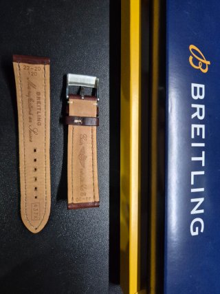 Cinturino in pelle Breitling 437X