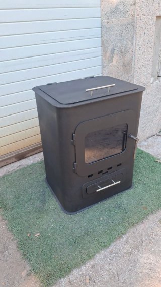 Estufa de leña con horno