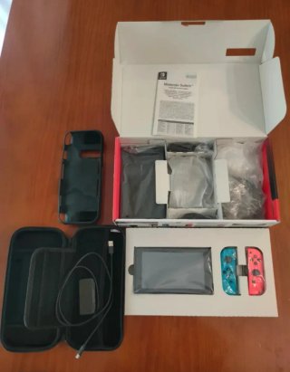 Nintendo Switch Blu e Rosso