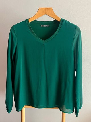 Camiseta Mango verde fluida manga larga talla L