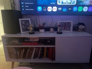 Mueble TV blanco y madera