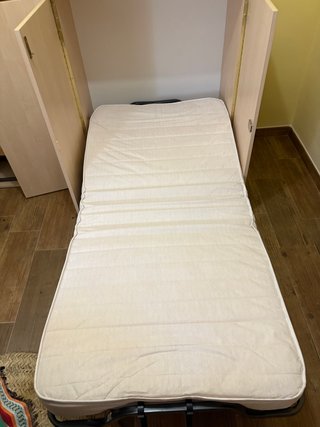 2 Camas supletorias con mueble