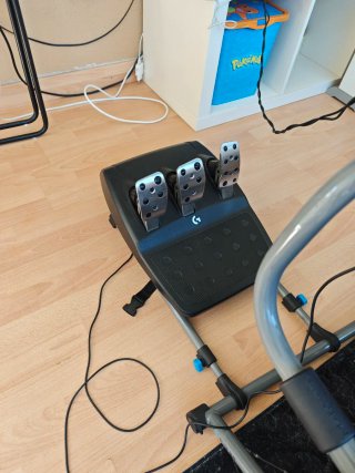 Volante Logitech G923 Seminuevo
