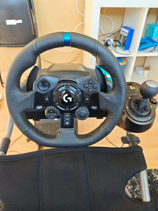 Volante Logitech G923 Seminuevo