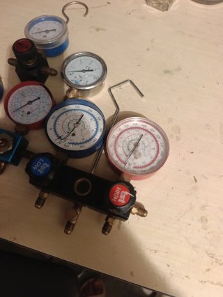 Manifold de aire acondicionado