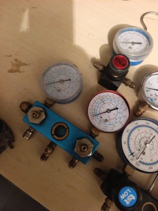 Manifold de aire acondicionado
