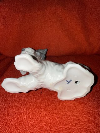 Figura Lladró Perro Terrier Porcelana 17x15