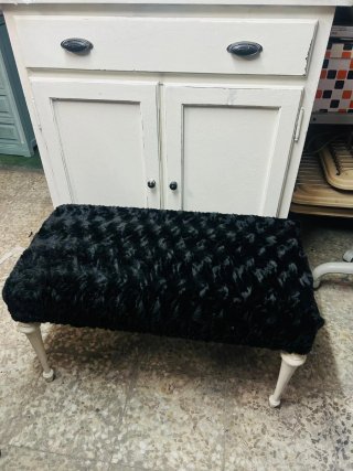 Mueble zapatero vintage con espejo y butaca
