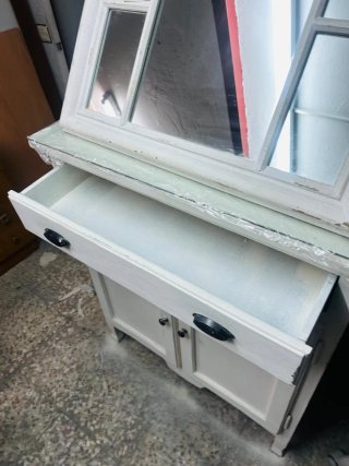 Mueble zapatero vintage con espejo y butaca