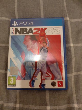NBA 2K22 PS4 (PlayStation 4)