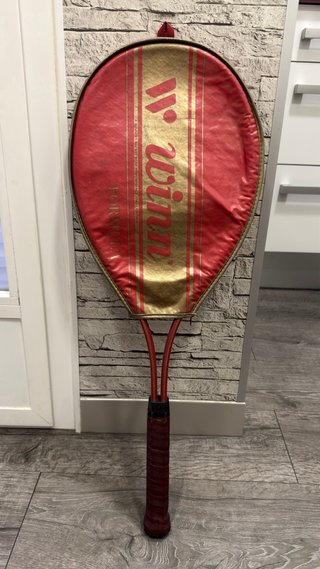 Raqueta de tenis roja Winn