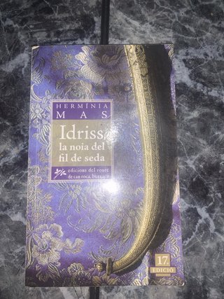 Idriss, la noia del fil de seda