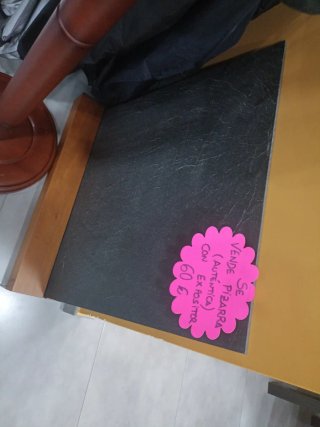 Pizarra auténtica con expositor 60€