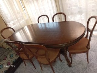 Mesa de comedor con 6 sillas