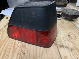 Pilotos Traseros Golf MK2 (Juego)