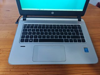Portátil HP Beats audio