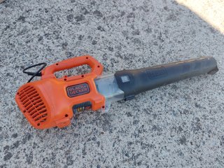 Soplador Black+Decker Naranja