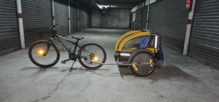 Remolque infantil Oskar para bicicleta