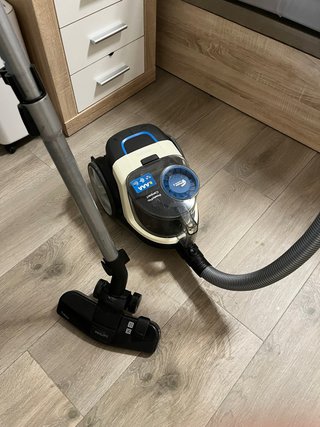 Aspiradora Philips PowerPro Compact AAA