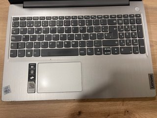 Lenovo IdeaPad 3 Plata