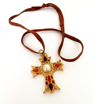 Collar gran cruz barroca vintage