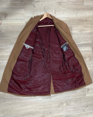 Abrigo paño camel hombre