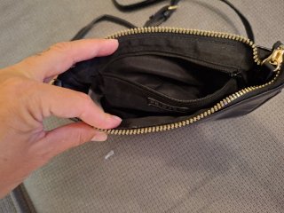 Bolso negro efecto piel cocodrilo