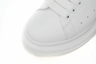 Alexander McQueen Sneakers Bianche Nere