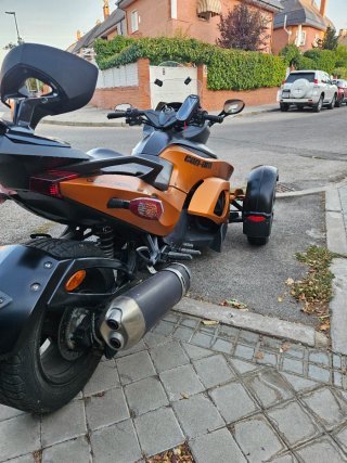 Can-Am Spyder RS Trike Naranja Carnet B de coche