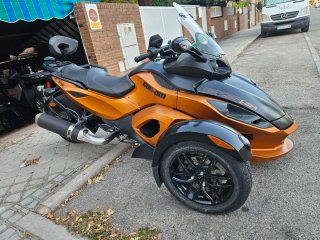 Can-Am Spyder RS Trike Naranja Carnet B de coche