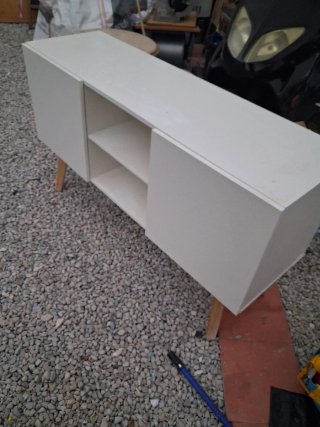 Mueble TV blanco madera