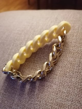 Pulsera Bimba y Lola dorada y amarilla