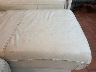 Sofá cama seccional de piel blanco y marrón