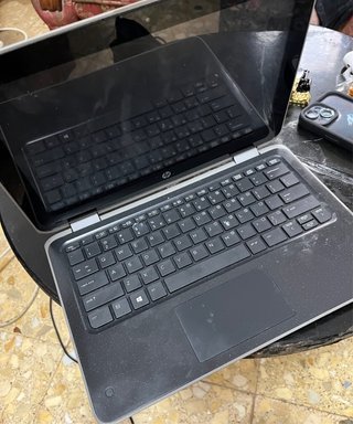 HP Portátil Convertible Negro/Plata