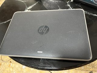 HP Portátil Convertible Negro/Plata