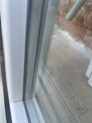 Ventana blanca de PVC