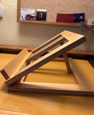 Atril de madera plegable