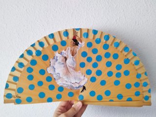Abanico pintado a mano