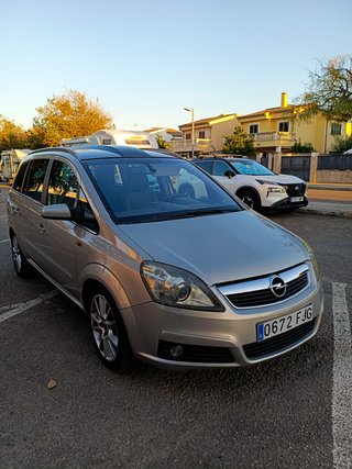 Opel Zafira B 2006