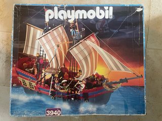 Barco Pirata Playmobil con caja