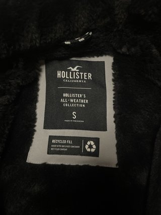 Abrigo Hollister Gris y Negro