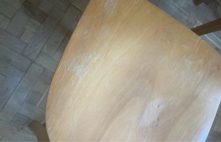 Mesa de madera y 3 sillas