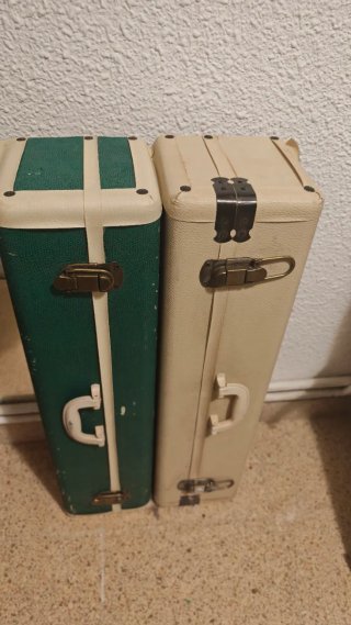 Estanteria Vintage Con forma de maleta
