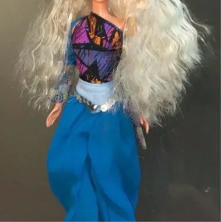 Barbie Abito glamour e set geometrico
