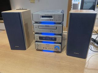 Minicadena Aiwa Plateada