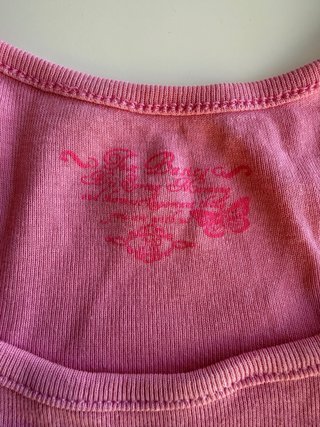 Camiseta rosa sin mangas